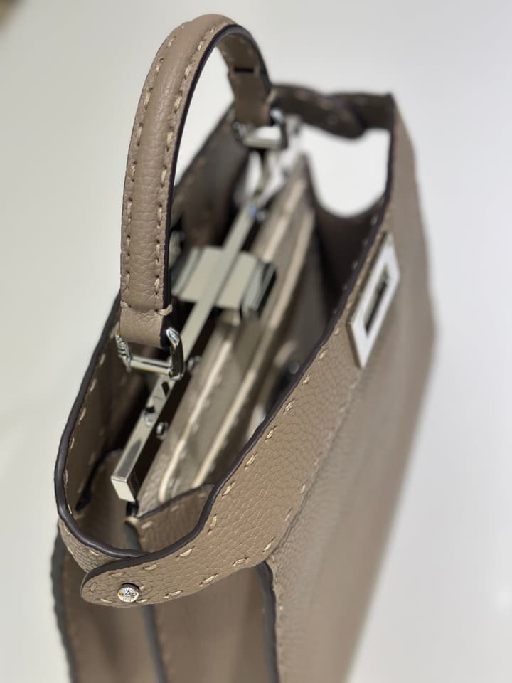 Fendi Peekaboo Small Handbag in Light Khaki Leather
