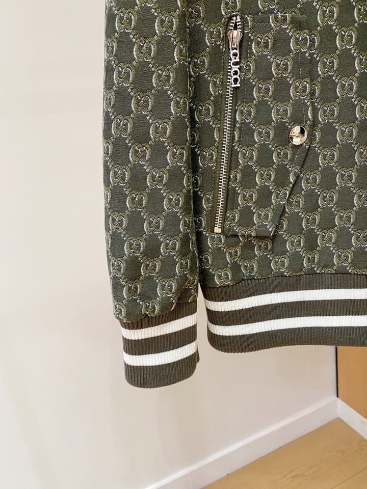 Gucci Men's Casual Jacket – 2025 Spring/Summer Collection in Charcoal Monogram Bomber