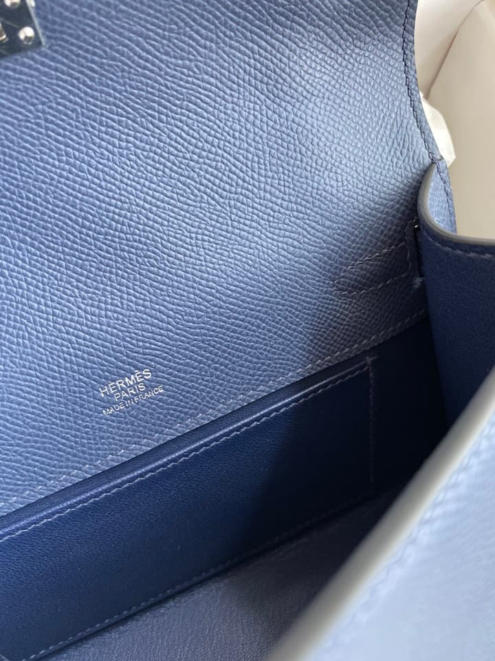 Hermès Kelly Mini Handbag in Black Gold Hardware