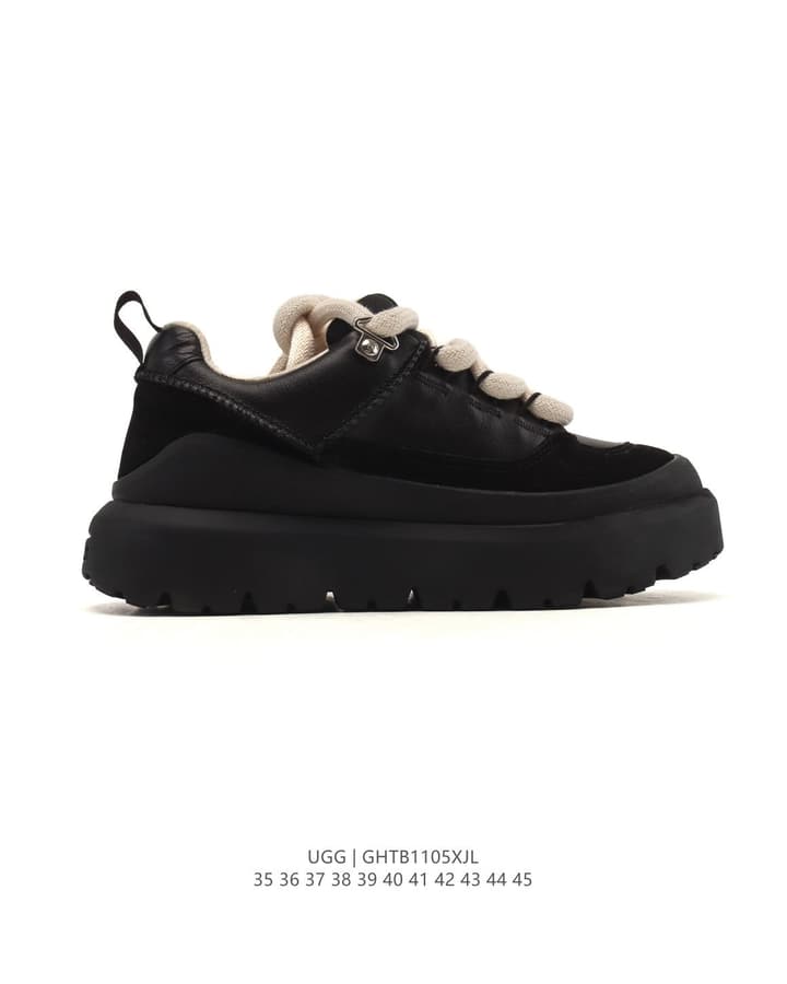 UGG Retro Low-Top Ankle Boots in All Black