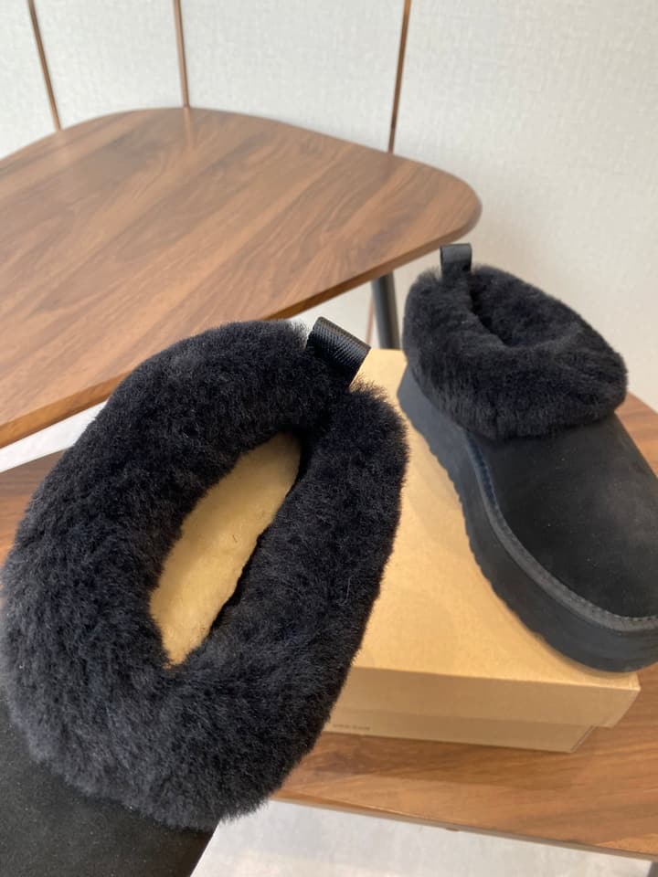 UGG Tazzler Sheep Wool Slippers – Autumn/Winter Collection in Black Suede