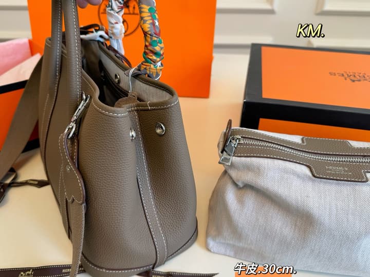 Hermès Garden Tote Bag in Light Beige