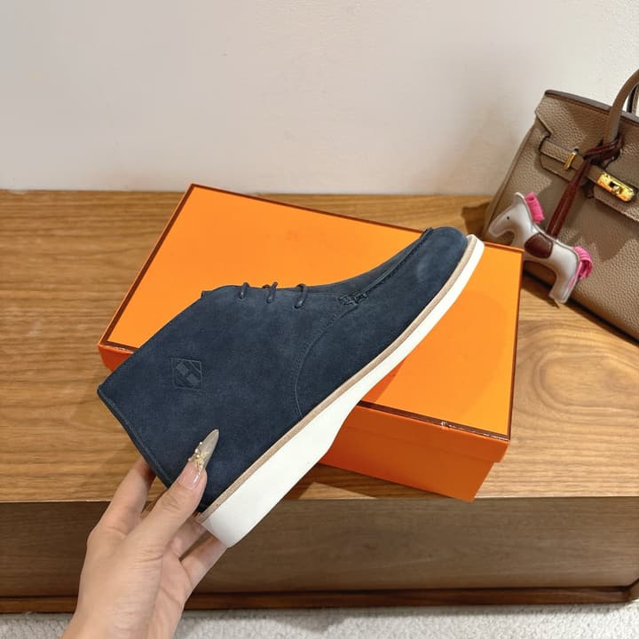 Hermès Classic Couple's Sandals – SS25 New Arrival in Black Suede