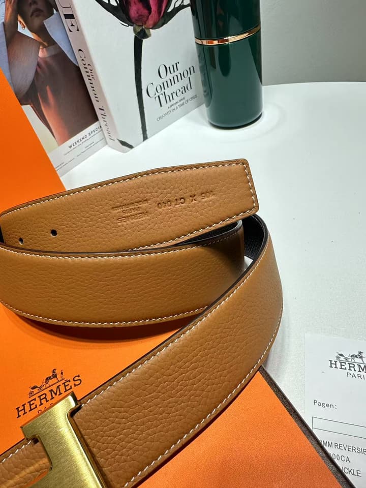 Hermès Men's Top-Layer Cowhide Pin Buckle Belt in Black With Silver Buckle