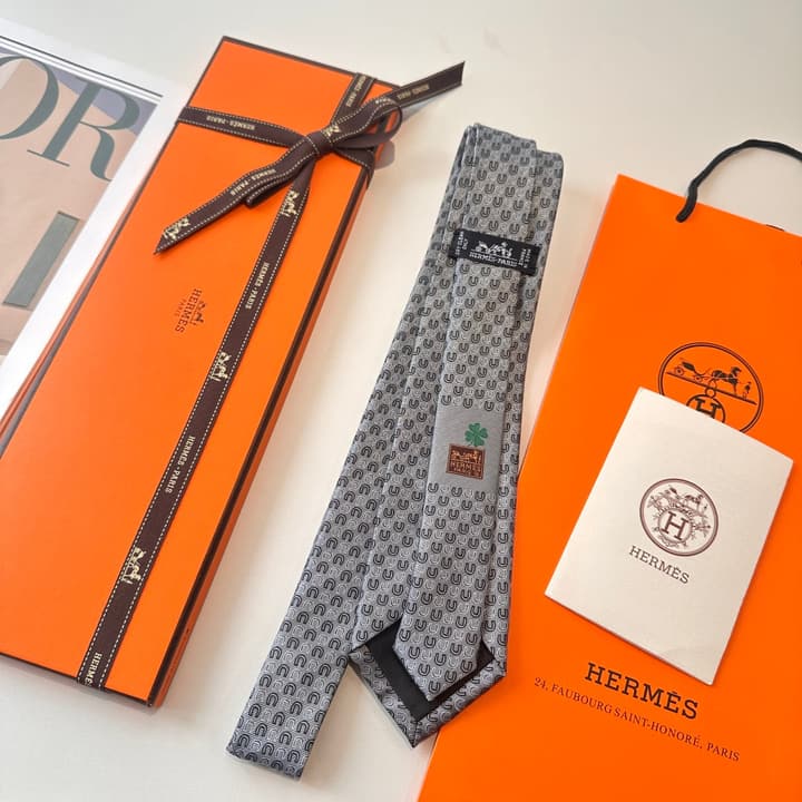 Hermès Men's 'Good Luck' New Collection Tie in Brown