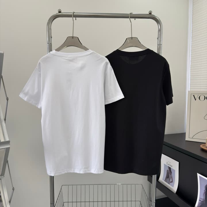 AMI Paris Small Logo Embroidered Cotton T-Shirt in Classic Black