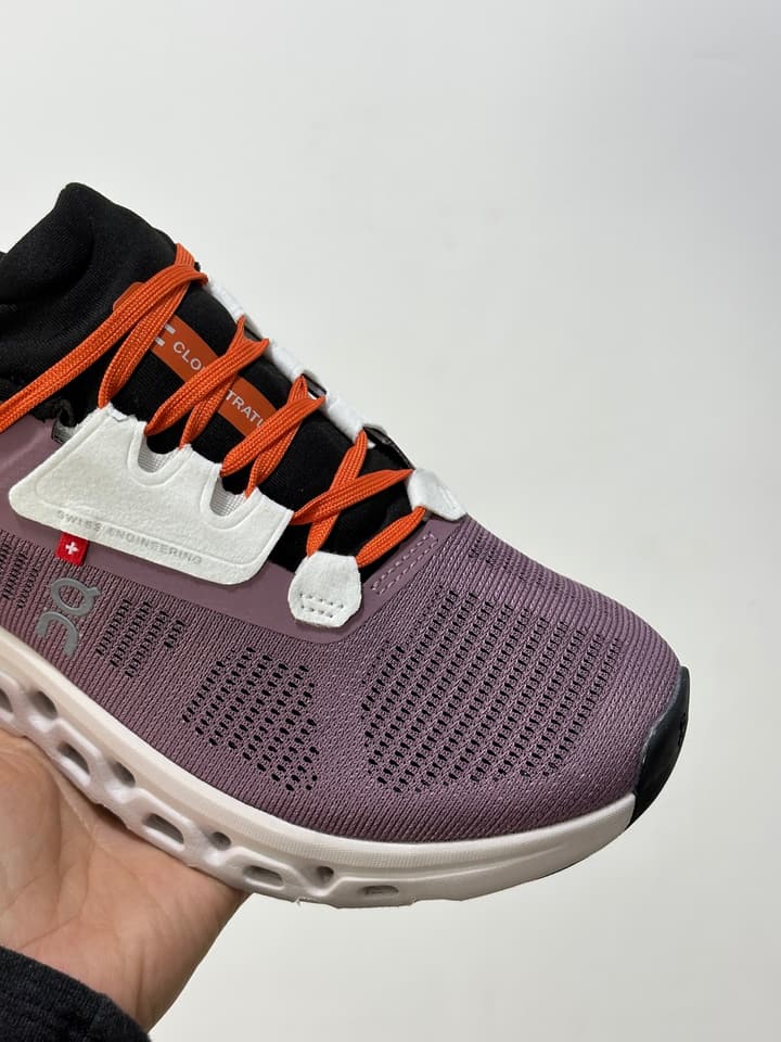 On x Roger Federer Cloudstratus 3 Special Edition Sneakers in All Black Red Accent