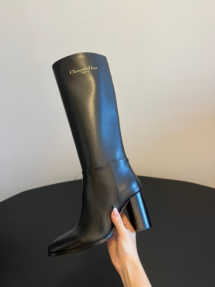 Dior Minimalist Chunky Heel Knee-High Boots – Autumn/Winter Collection
