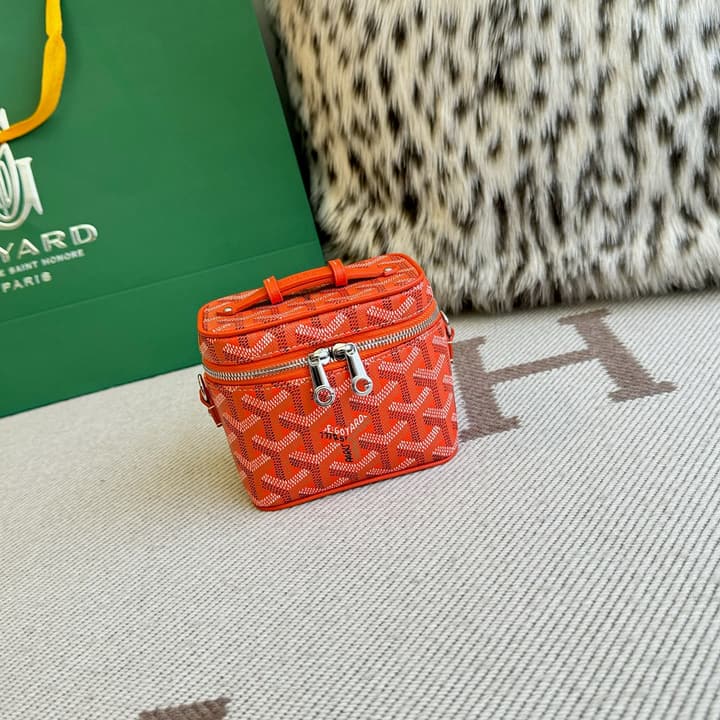 Goyard Muse Vanity Ultra Mini Cosmetic Bag in Blue