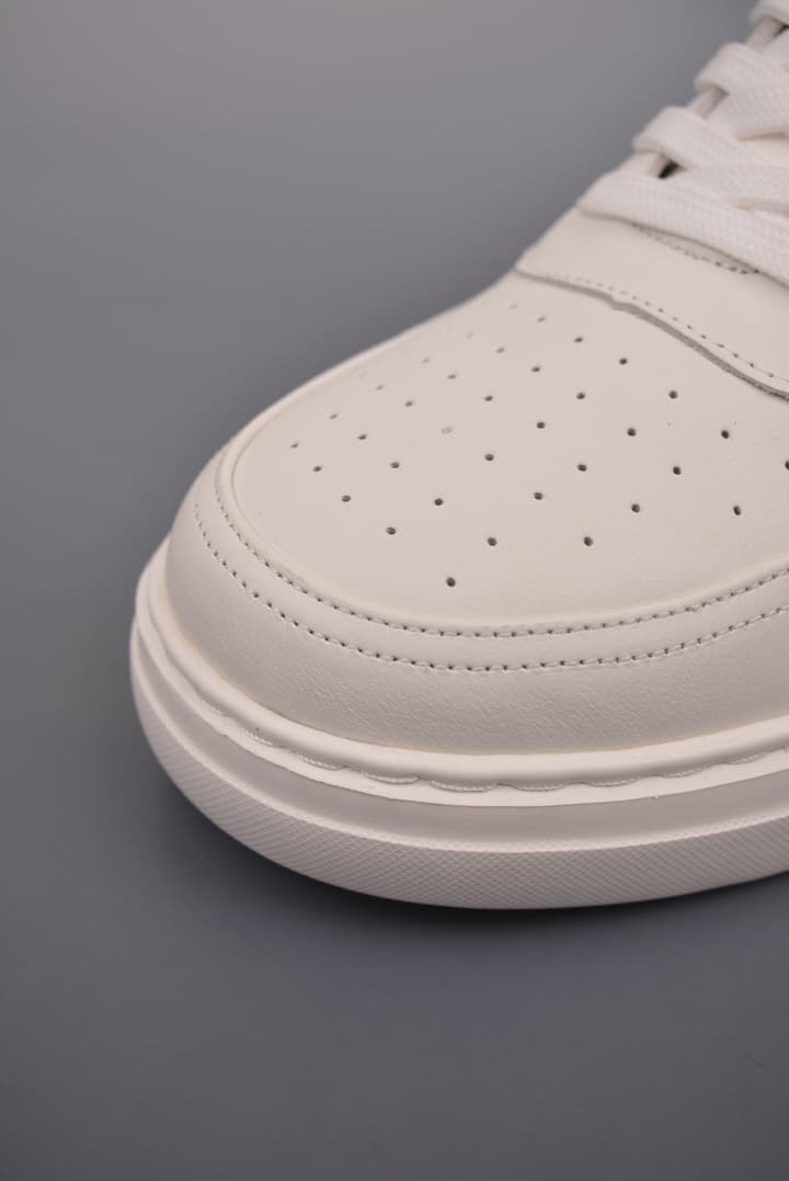 Louis Vuitton Trainer Low Sneakers