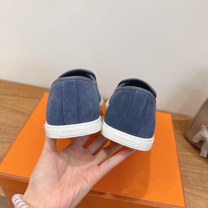 Hermès Lightweight Couple's Loafers – 25SS in Coral