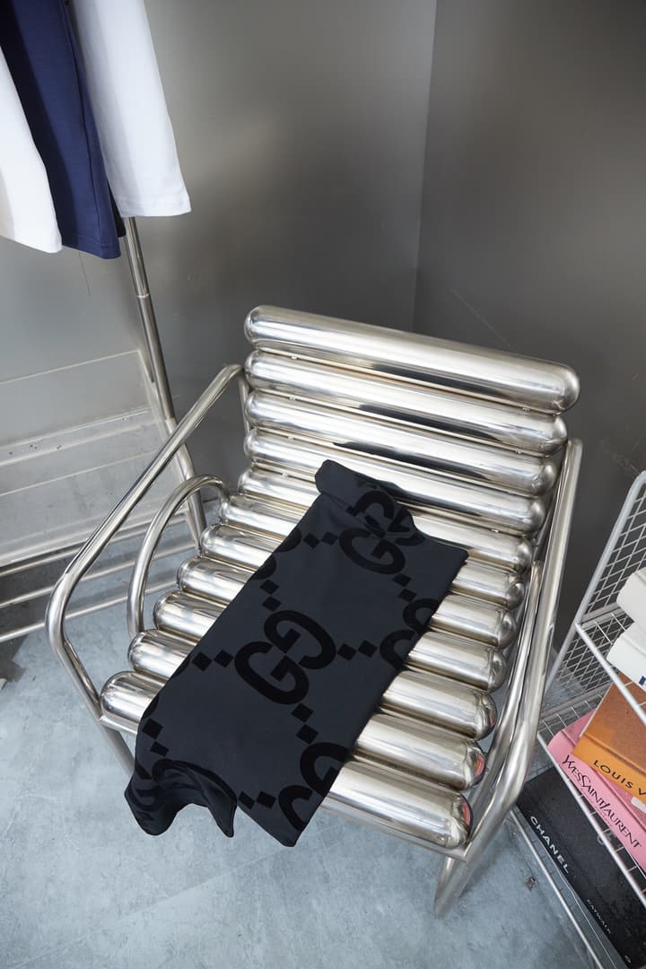 Gucci Double G Flocked Print T-Shirt – 26FW in Classic Black