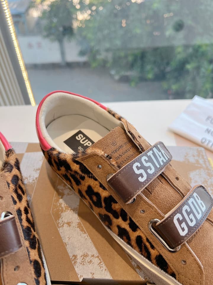 Golden Goose SPACE Series Distressed Sneakers – 2025 Collection in Leopard Print Velcro