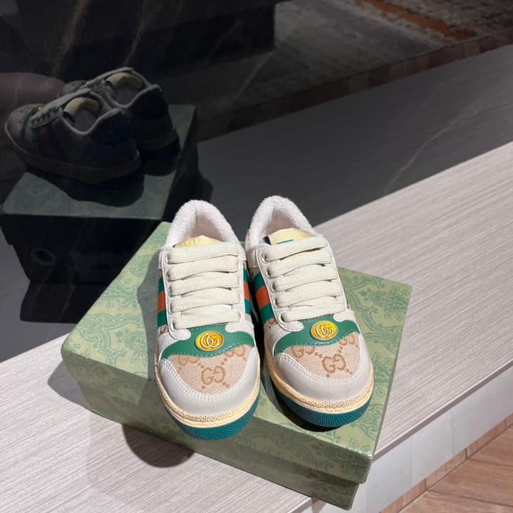 Gucci Rhyton Distressed Kids' Sneakers – Kids Collection – 2023SS in Cream With Blue Flower Design