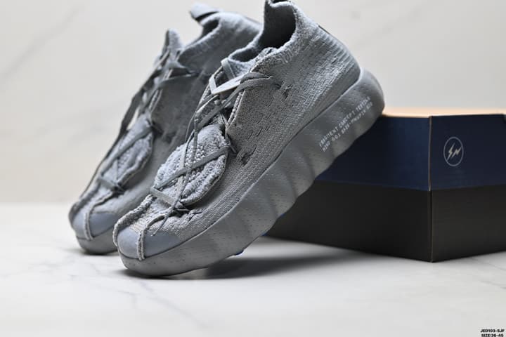 Nike Mind 002 Tech Training Sneakers