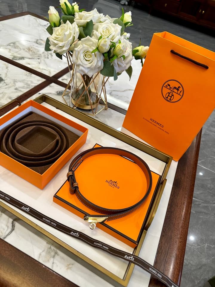 Hermès Slim Leather Belt – 2.0cm in Black With Silver Buckle