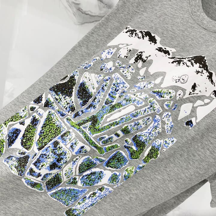 Louis Vuitton Snow Mountain Ice Cube Logo T-Shirt in Black
