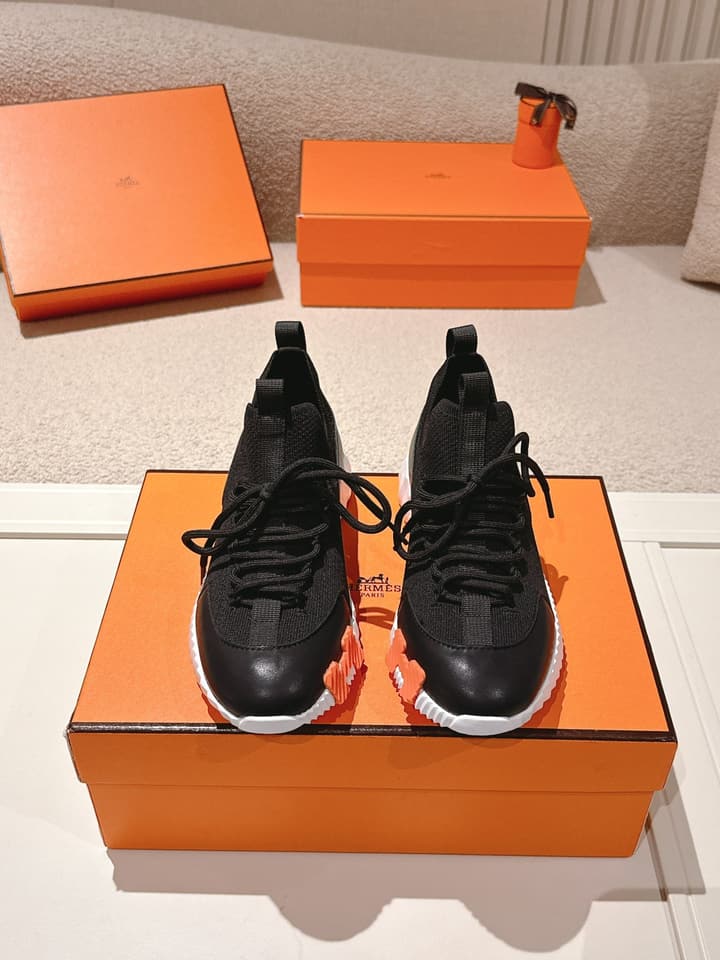 Hermès Classic Couple's Casual Sneakers in All Black