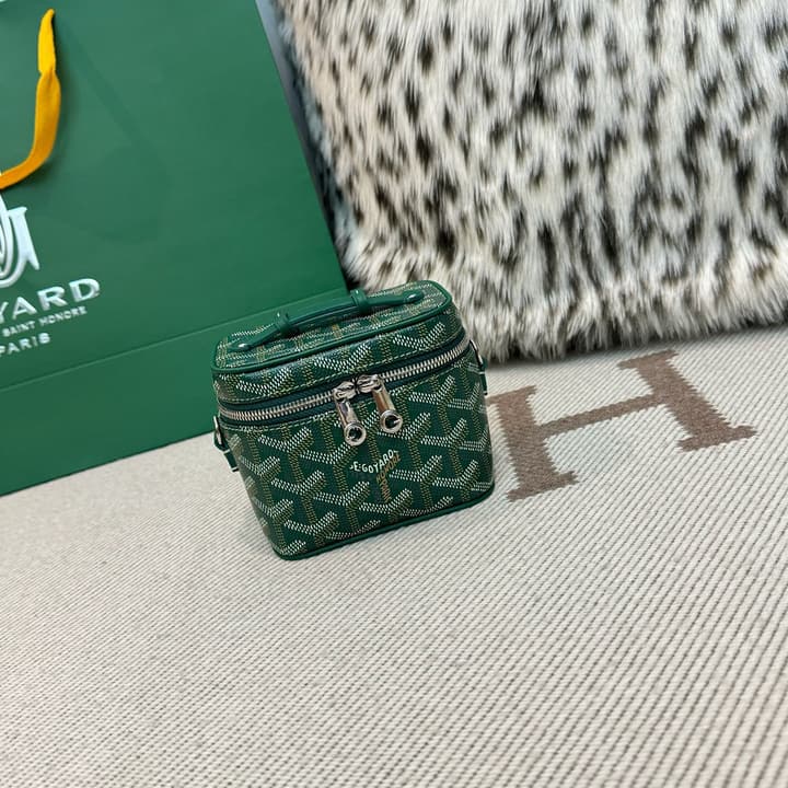 Goyard Muse Vanity Ultra Mini Cosmetic Bag in Blue