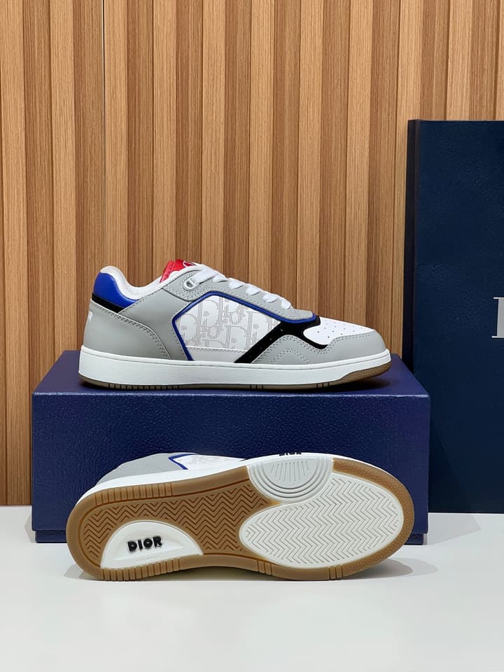 Dior B27 Unisex Sneakers – 2025 Collection in Beige With Dark Green Accents