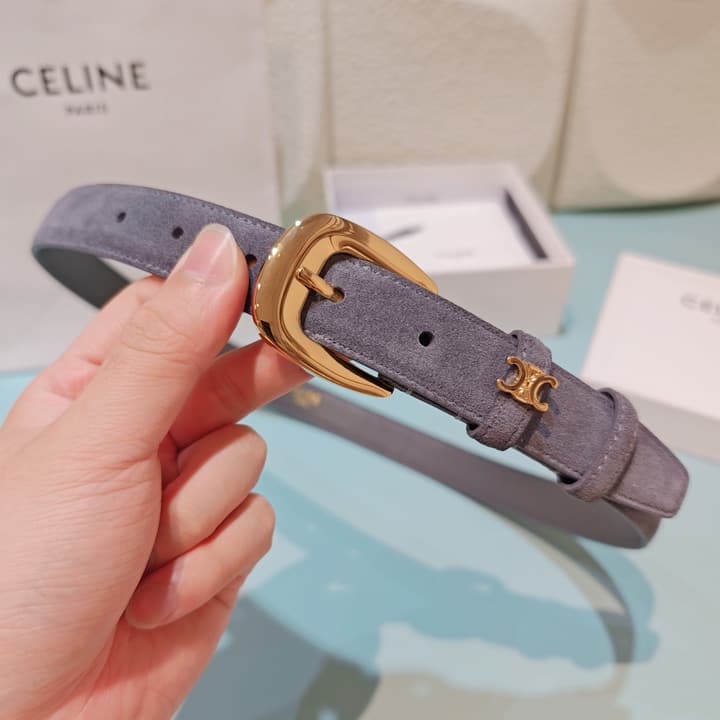 Celine 2.5cm Reversible Cowhide Belt in Classic Black