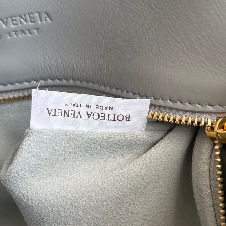 Bottega Veneta Small Liberta Handbag – 24FW in Classic Black