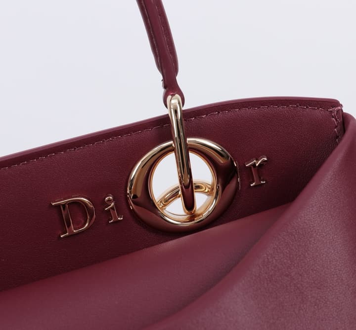 Dior Trapezoidal Bow Handbag – 2026 Spring/Summer Collection in Deep Burgundy