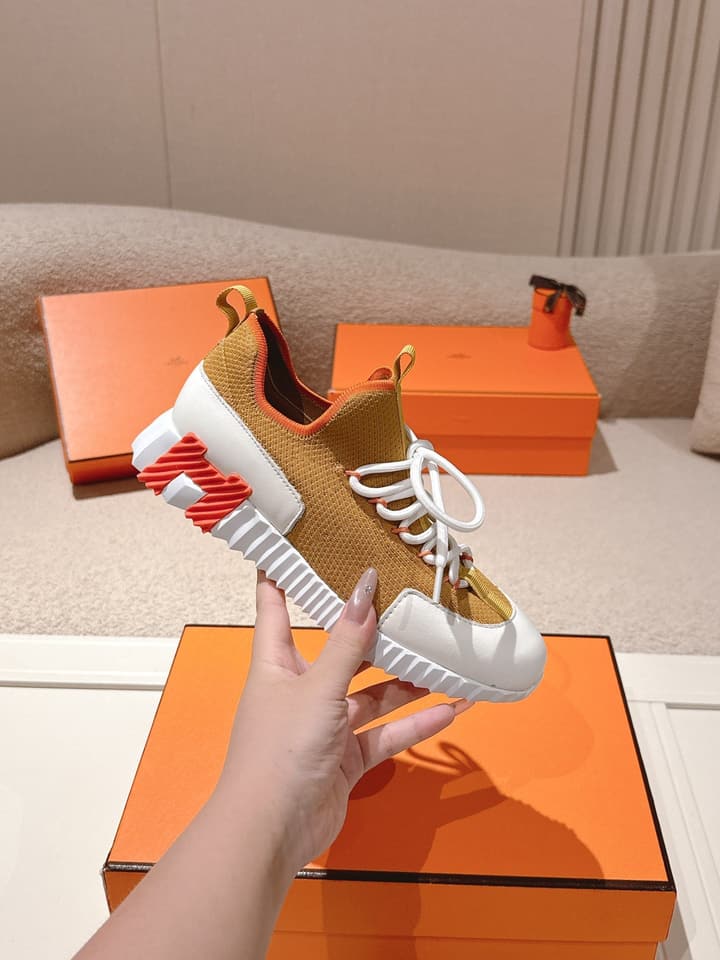 Hermès Classic Couple's Casual Sneakers in All Black