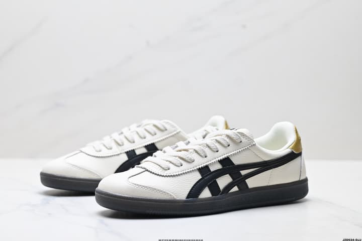 Asics Onitsuka Tiger Tokuten Retro Low-Top Sneakers in Cream Upper With Black Stripes And Black Sole