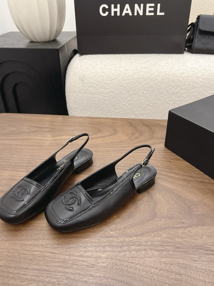 Chanel Leather Flats – 2026