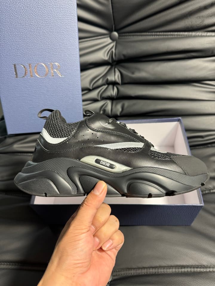 Dior B22 Calfskin Sneakers in Black