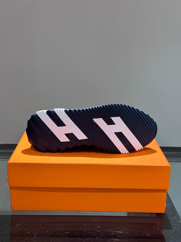 Hermès Bouncing Sneakers in Black 1