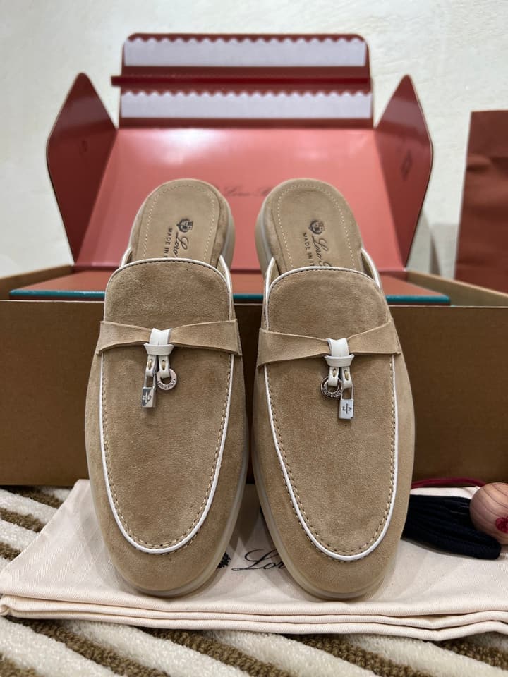 Loro Piana Women's Mules in Pale Beige Suede