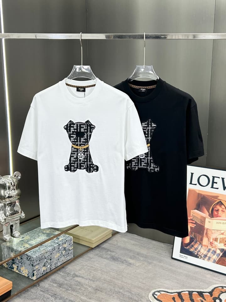 Fendi Logo and Graphic Cotton T-Shirt – 2026SS in Black Dog Graphic