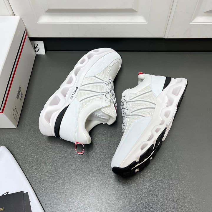 Moncler Men's Casual Sports Sneakers in Black