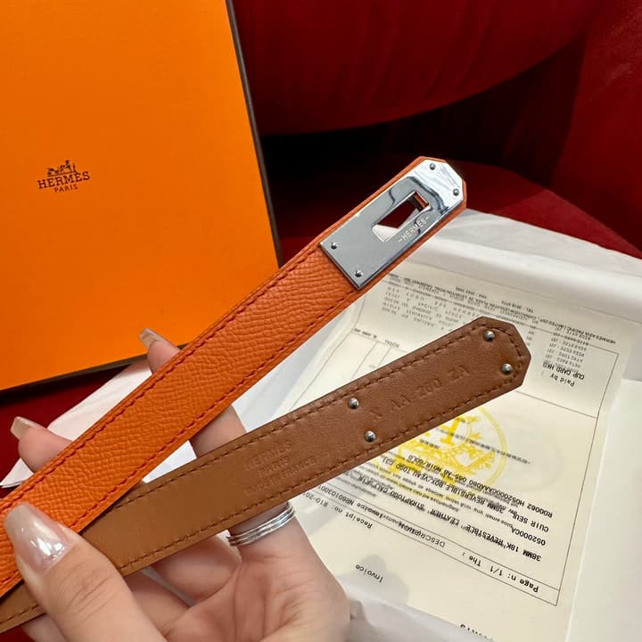 Hermès Kelly Epsom Leather Belt in Black Leather With Gold Hardware