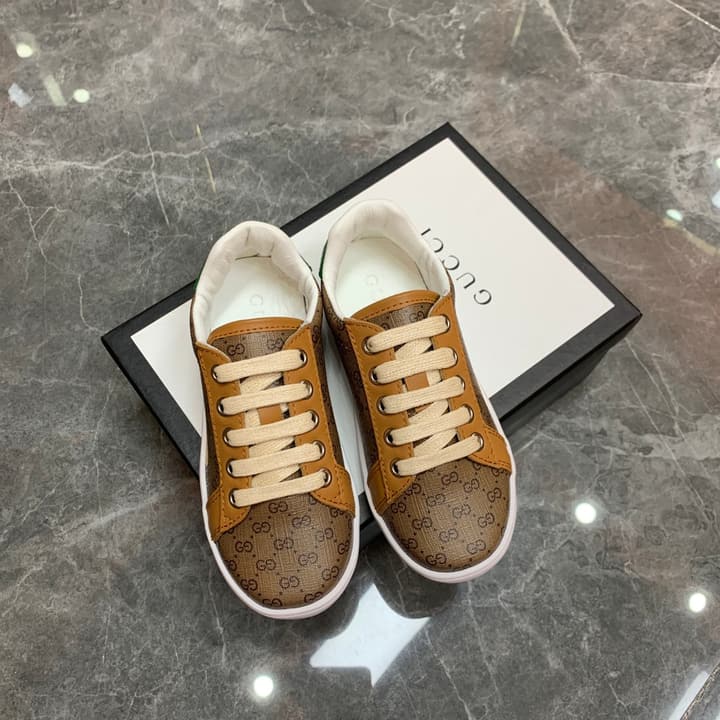 Gucci Kids Mickey Mouse Sneakers – Kids Collection in Brown Monogram Mickey Sneaker