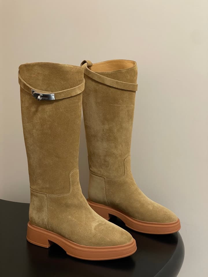 Hermès Jumping Kelly Buckle Knee-High Boots in Black Leather