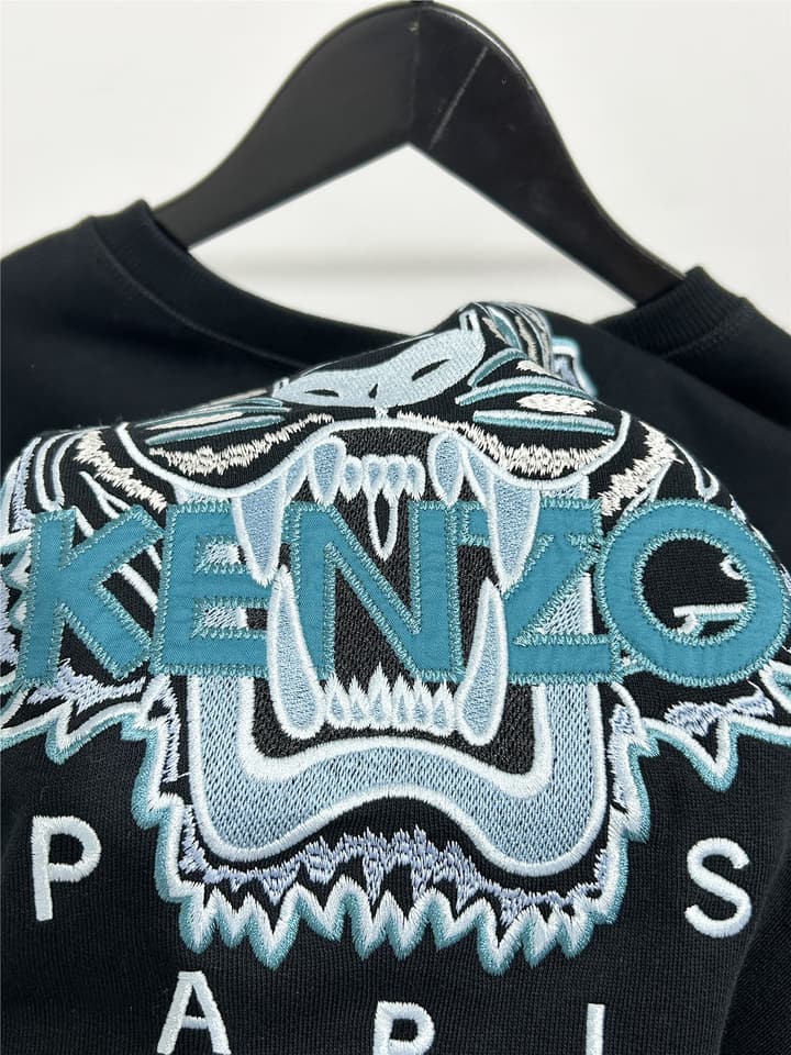 Kenzo Unisex Tiger Embroidered Sweatshirt in Black