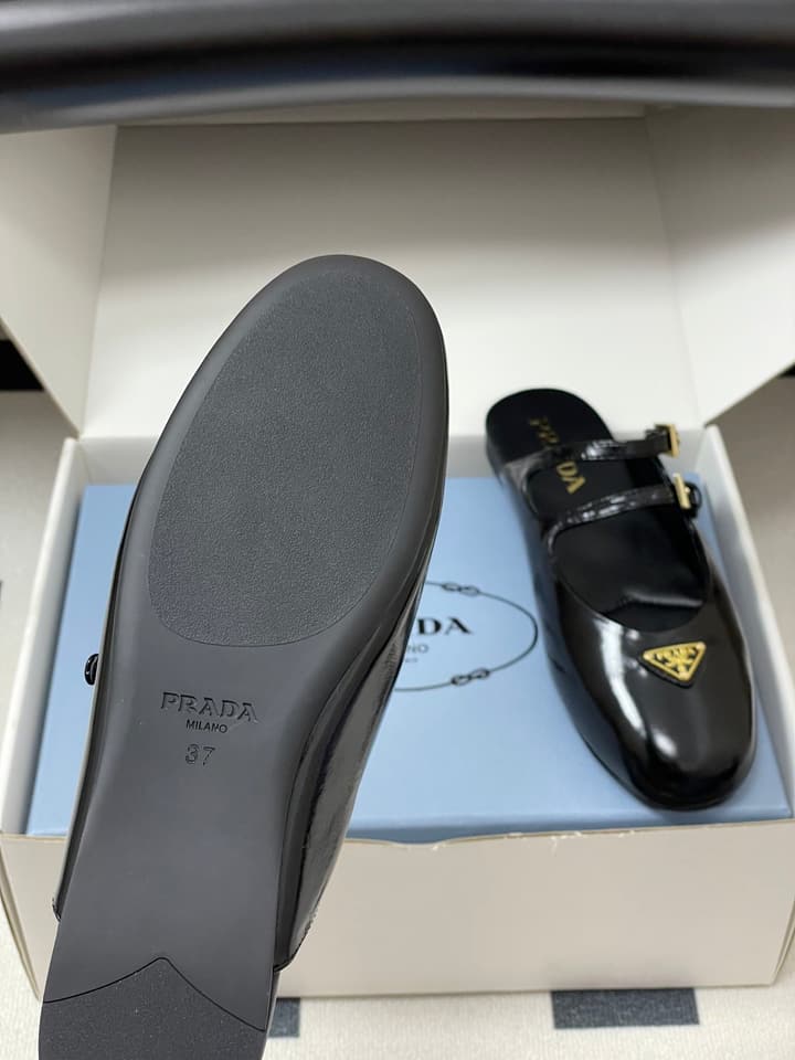 Prada Wrinkled Patent Ballet Flats – 25SS in Leopard Print