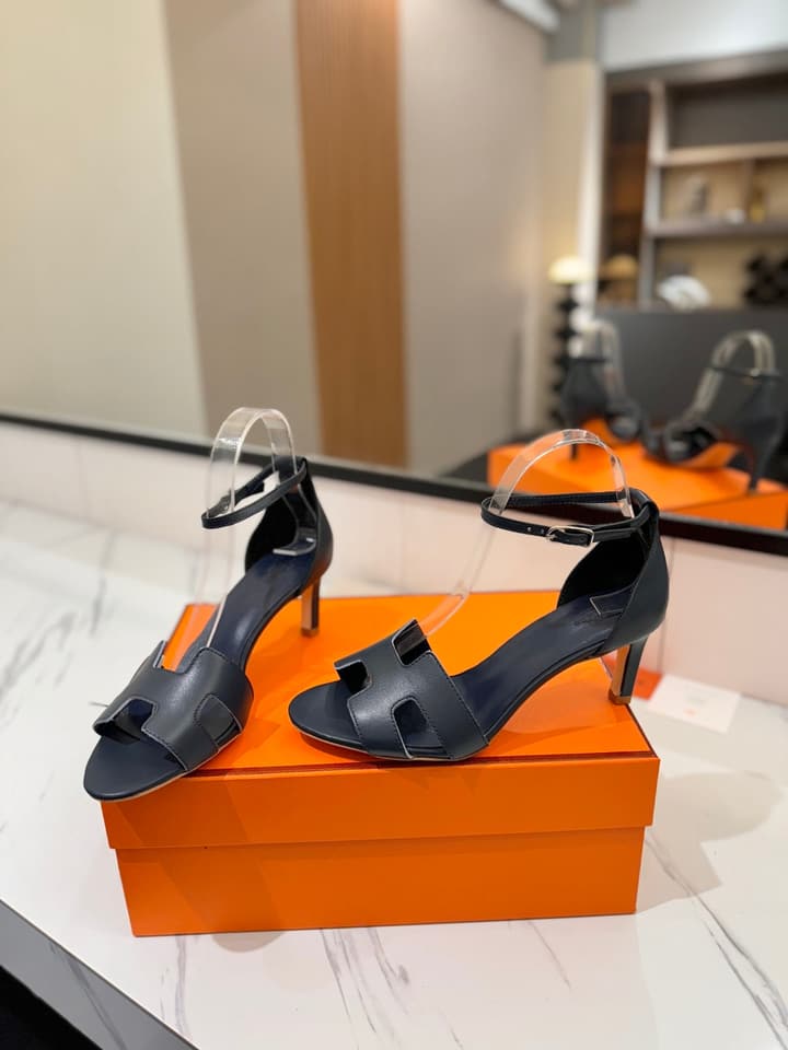 Hermès Classic Smooth Cowhide Heels – 6.5cm in All White