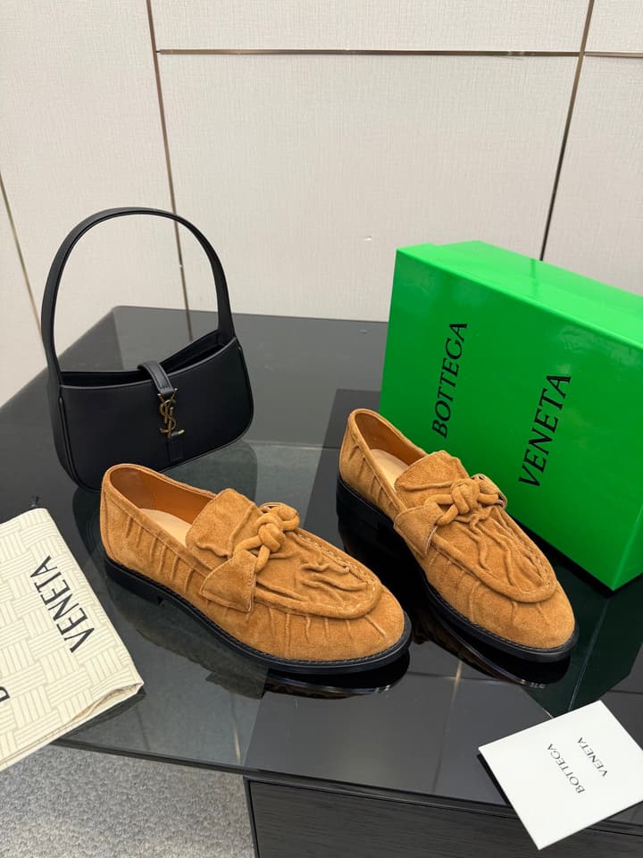 Bottega Veneta Astaire Suede Loafers in Black Leather