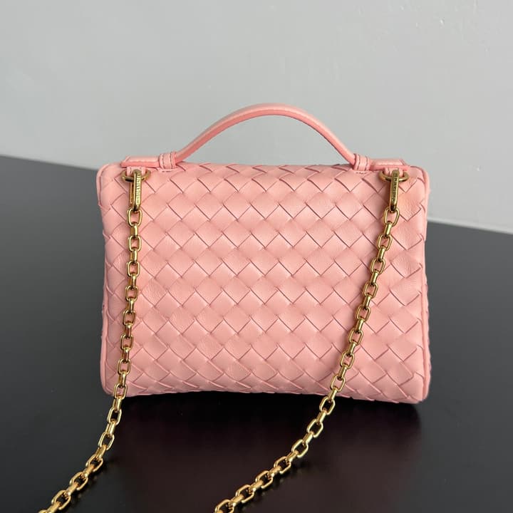 Bottega Veneta Soft Vanity Chain Vanity Case in Black