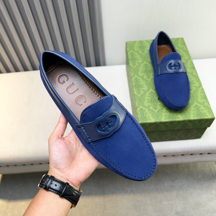 Gucci Premium Leather Loafers in Black Embossed Leather