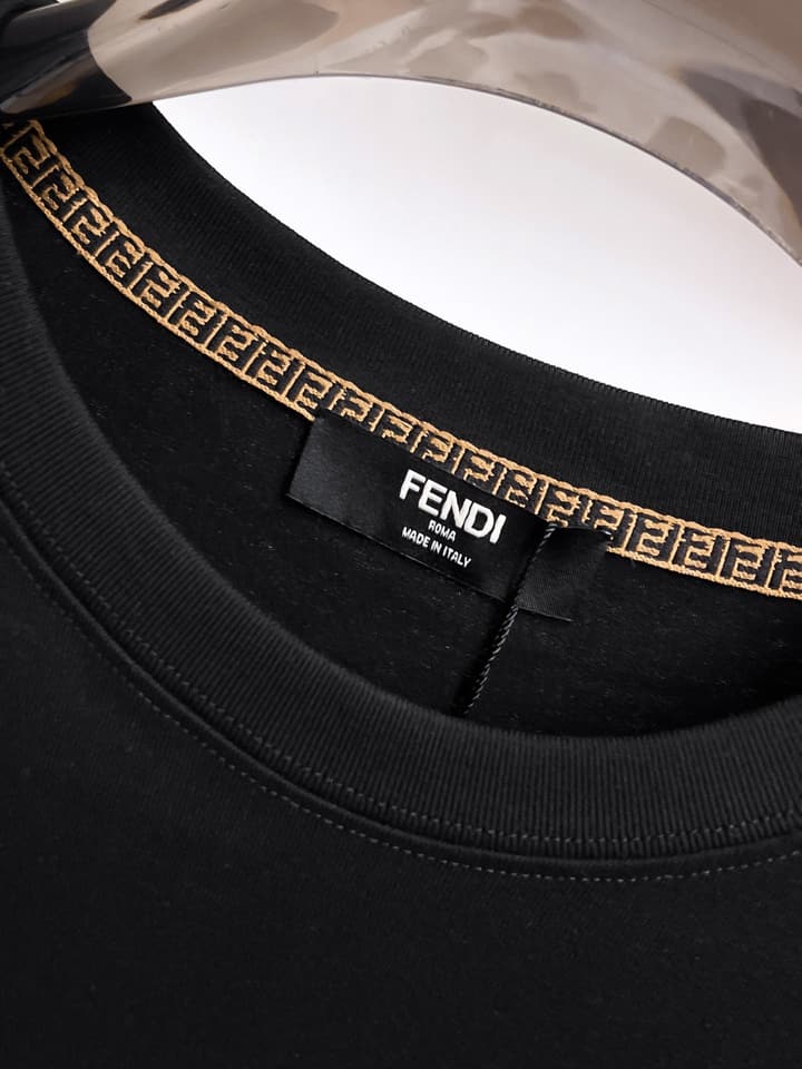 Fendi Classic Logo T-Shirt – Spring/Summer Collection – 2025 in Black