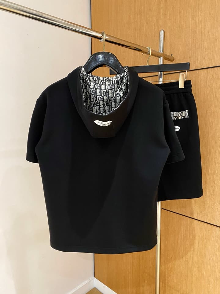 Dior Classic Air Layer T-Shirt and Shorts Set – 2026 Summer Collection in Black Crewneck Oblique Stripe