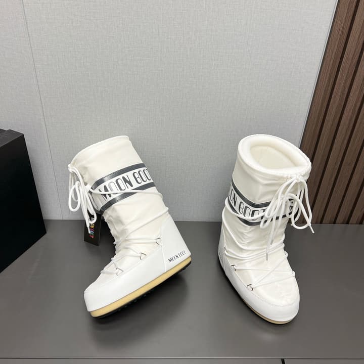 Moon Boot 2024FW Snow Boots in Matte Black