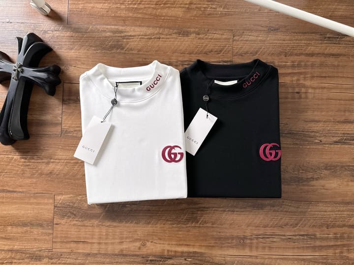Gucci Long Sleeve T-Shirt – 2025FW in Black With Light Logo