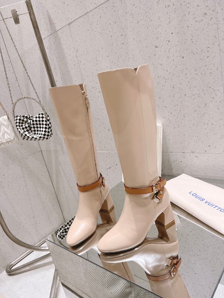 Louis Vuitton Parisienne Leather Knee-High Boots in Black Leather