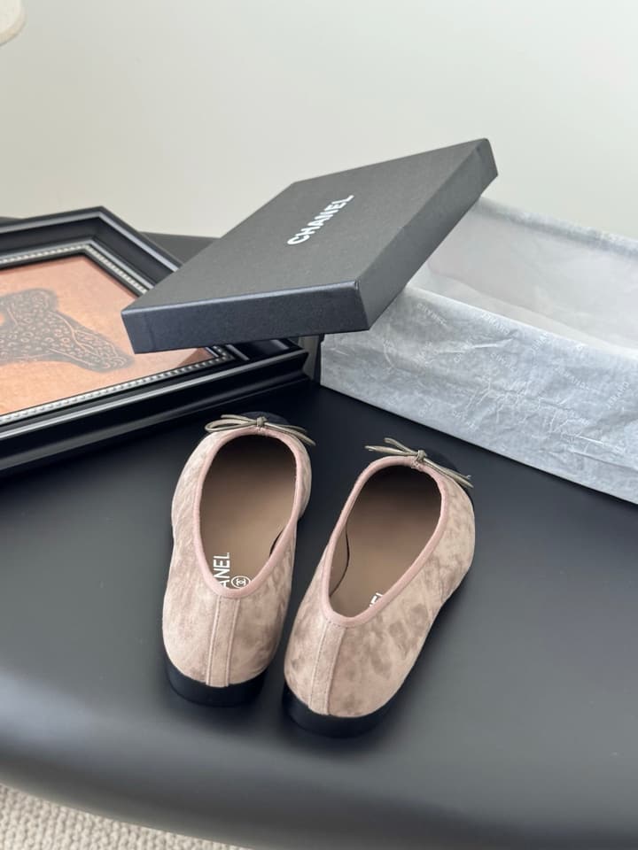 Chanel Classic Round Toe Ballet Flats in Dusty Rose With Bow